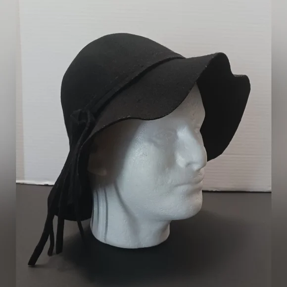 Nordstrom | Accessories | Vintage Nordstrom Womens Italy  display picture 1